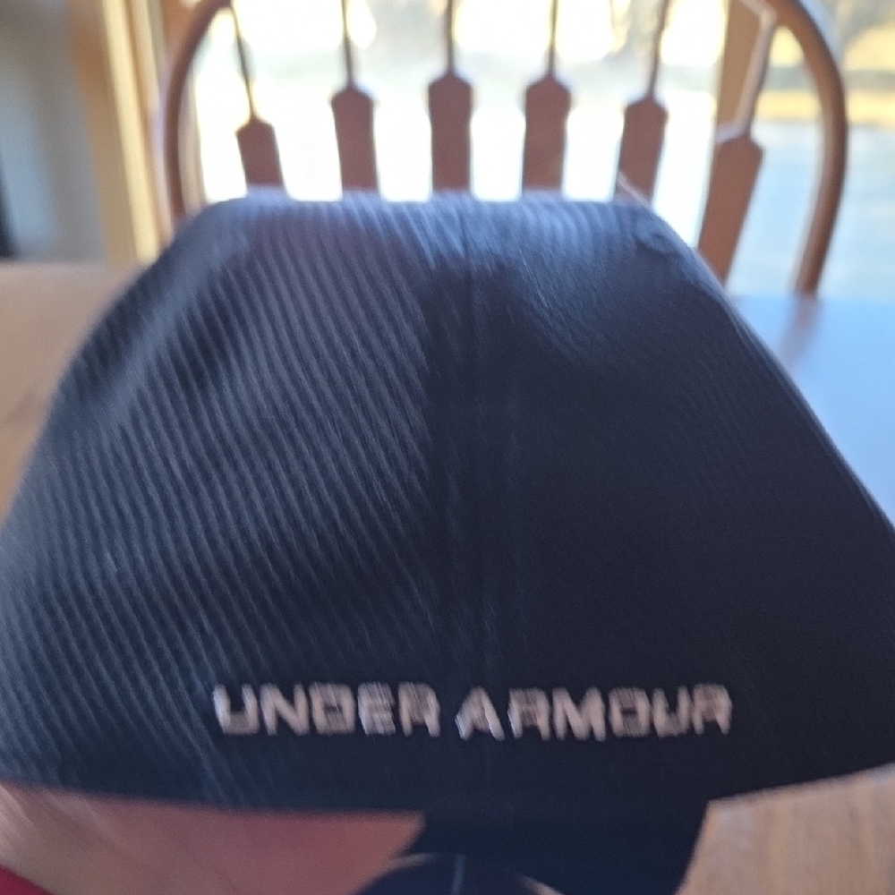 Under Armour Dark Mesh Cap with White Logo - Picture 3 of 3